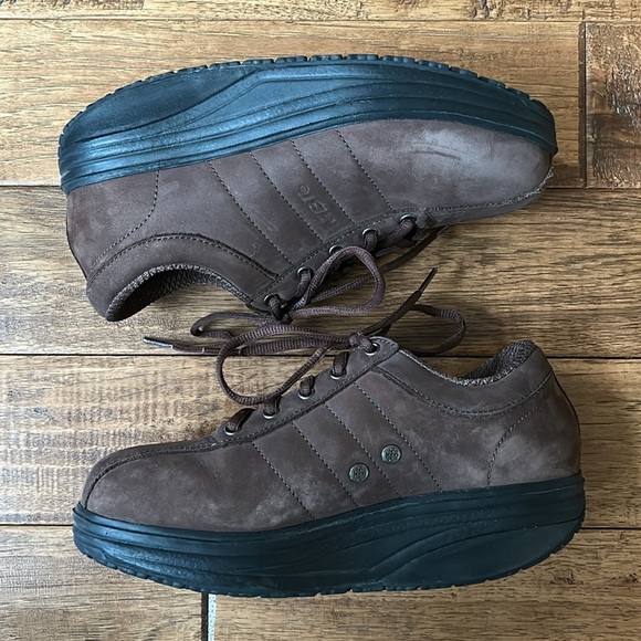 MBT Casual Brown Leather Suede Rocker Bottom Sneakers Comfort Shoes Size 8.5 - Picture 3 of 12